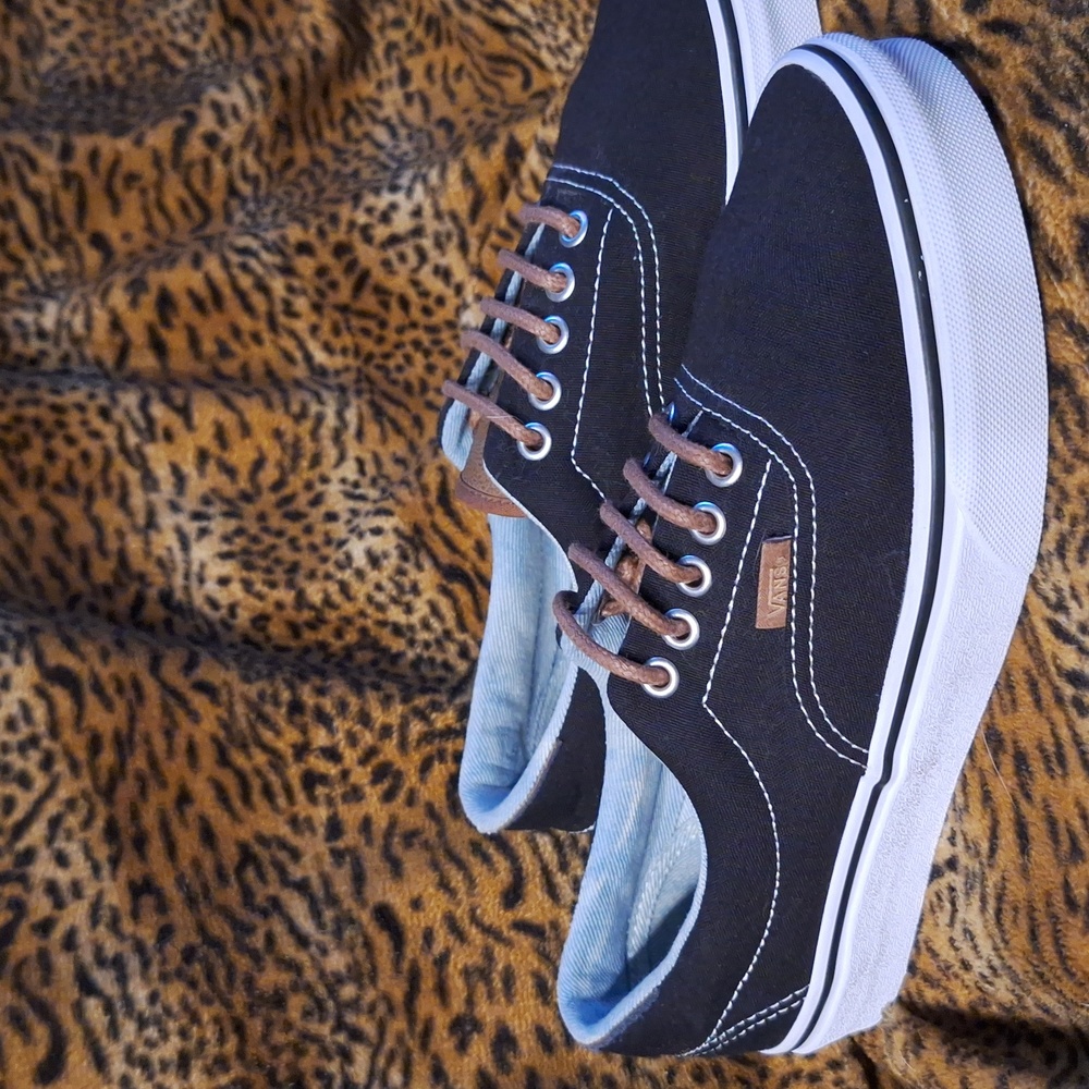 VANS Era 59 Unisex Canvas/Leather Casual Sneaker- Ladies sz 9, Men's size 7.5